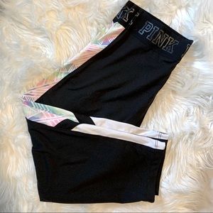 PINK Ultimate Capri Leggings